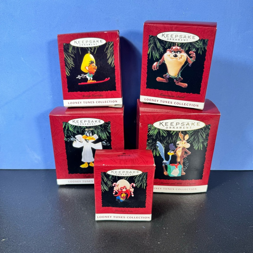 Keepsake Ornaments Looney Tunes Collection